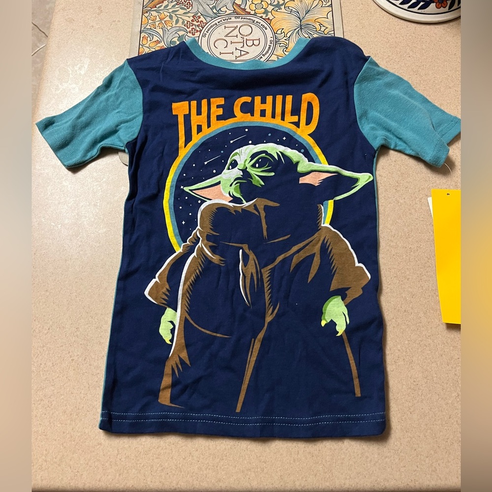 NWT Boys Star Wars The Child Pajama T-shirt Top - 10